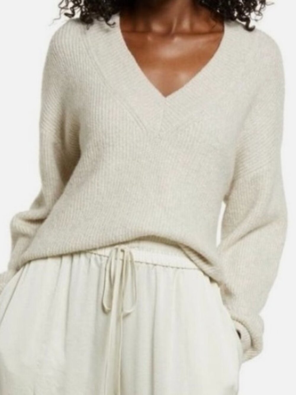 RDI crossover v-neck sweater ivory knit sweater M